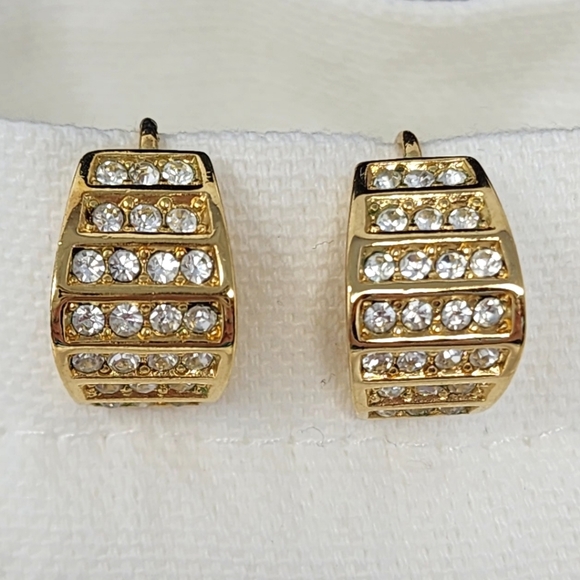 Christian dior Clip-on Earrings with Dustbag & Sample Perfume - Picture 3 of 12